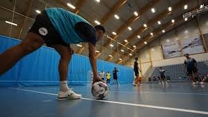 解析费城费城人队主场“嘘声文化”对客队投手心理的抗压测试