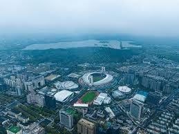 祝福！阿森纳前锋萨卡社媒官宣与相恋5年的女友求婚成功